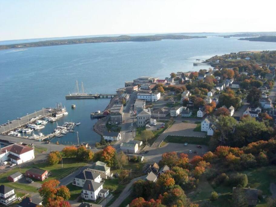 Updated Historic Water St 2 Bdr, 2 Bath Apartment. Eastport Экстерьер фото